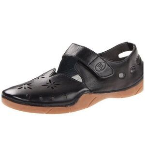 Propet Chickadee NWOB size 7.5